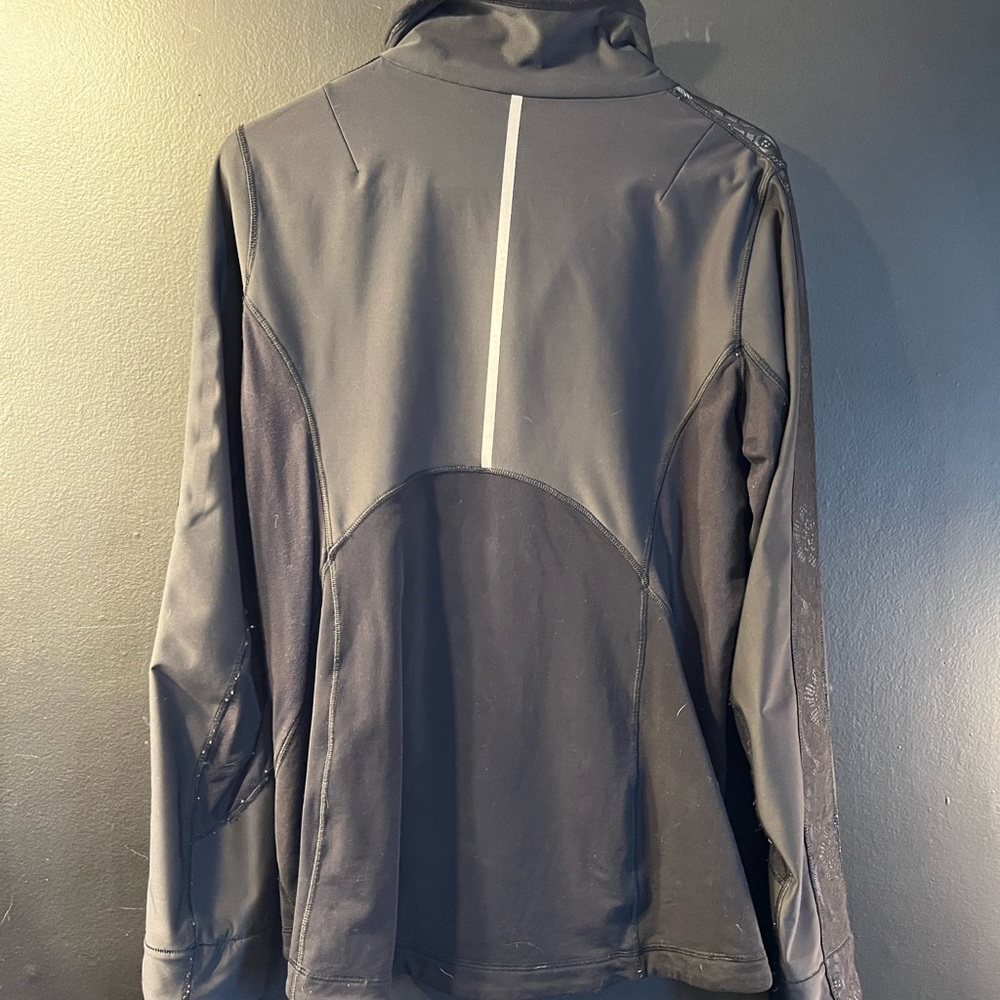Lululemon Reflective Running Jacket - image 8